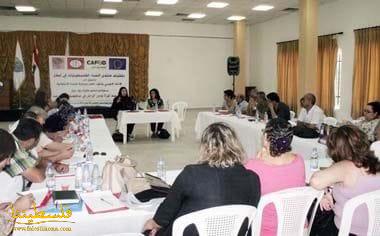 طاولة حوار لمنتدى النساء الفلسطينيات في بلدية صيدا