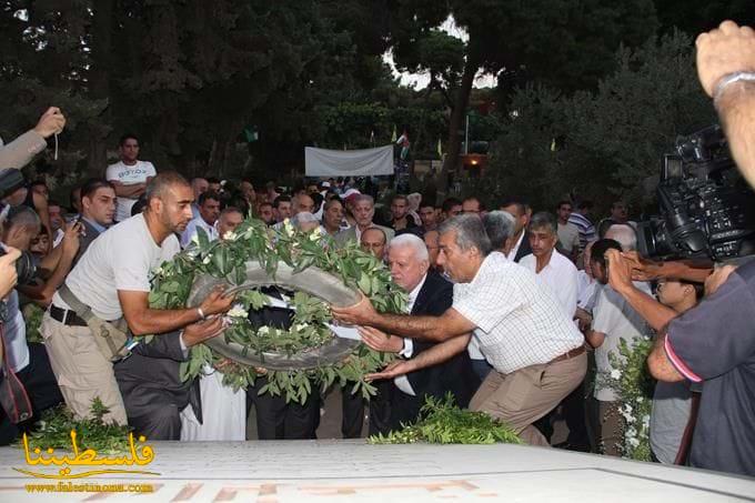 زيارة مقابر الشهداء في عيد الأضحى في مخيمات بيروت