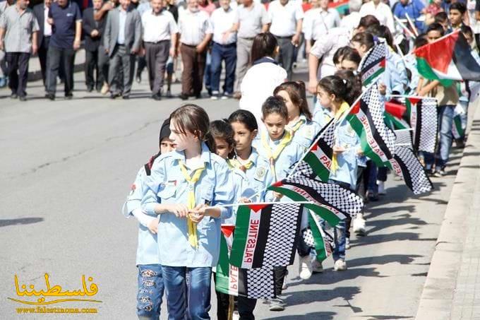 جماهير الشعبين الفلسطيني واللبناني يلتحمان في مسيرة حاشدة في شاتيلا دعماً لفلسطين والمسجد الأقصى