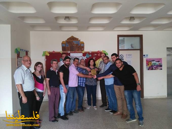 حركة "فتح" ـ شعبة صيدا تكرِّم المدارس والهيئات التعليمية في مدينة صيدا