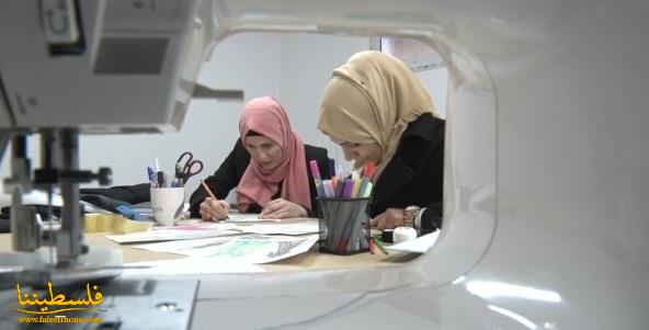 سيدات من غزة يفتتحن أول دار لتصميم وعرض الأزياء