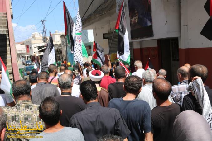 اعتصامٌ عند مدخل مخيّم الرشيدية رفضًا لقرار وزير العمل اللبناني بحقِّ الفلسطينيين