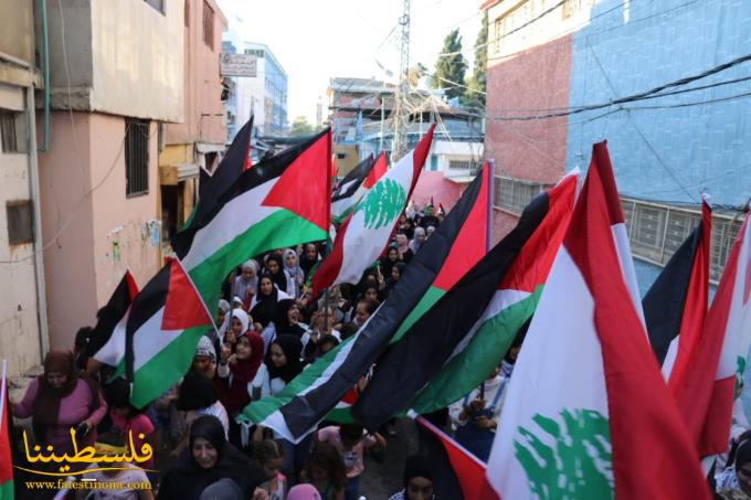 مسيرة نسائية في مخيّم البص رفضًا لقرار وزير العمل في لبنان بحقِّ العامل الفلسطيني