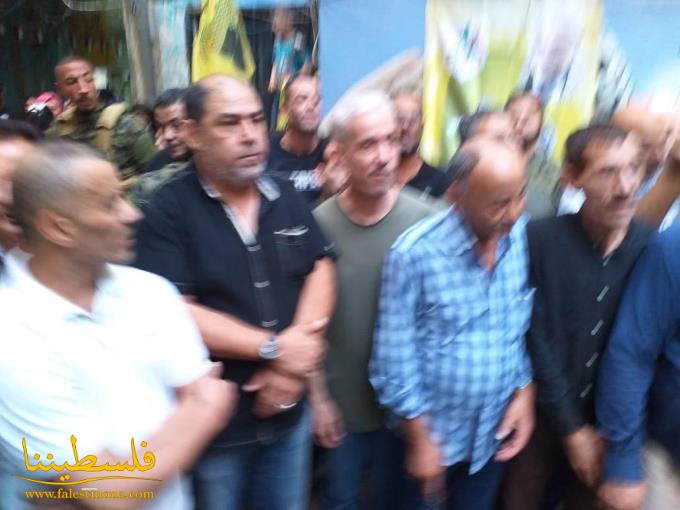 مسيرة شموع في مخيّم شاتيلا إحياءً للذكرى الخامسة عشرة لاستشهاد ياسر عرفات