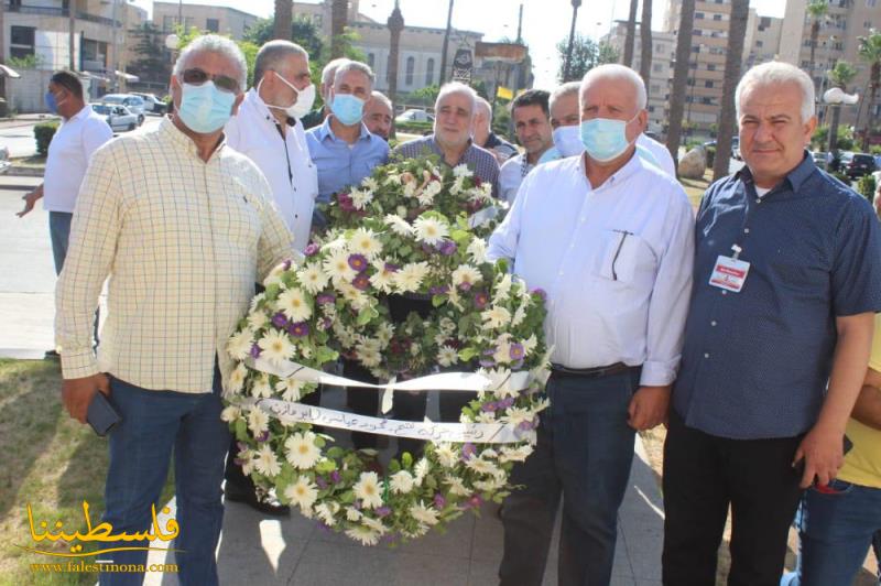 "فتح" وفصائل "م.ت.ف" في لبنان تُكلِّل النّصب التذكاري للشهداء في صيدا بالورد بمناسبة عيد الأضحى المبارَك