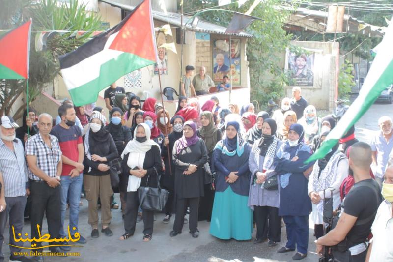 (تحت المقال - 23) - اعتصامٌ جماهيريٌّ في مخيّم عين الحلوة رفضًا واستنكارًا للتطبيع العربي مع الاحتلال الإسرائيلي