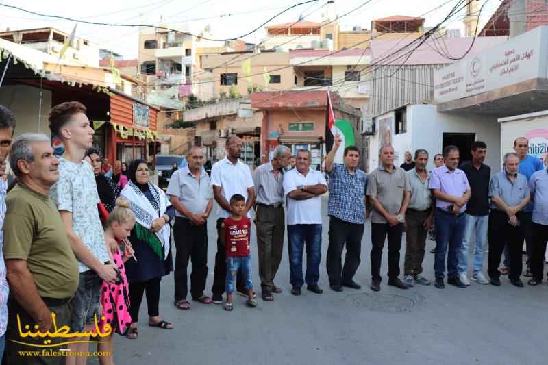 (تحت المقال - 6) - فصائل العمل الوطني الفلسطيني واللَّجنة الشَّعبية والأهلية تُنظّم وقفةً تضامنيةً في الرشيدية دعمًا لصمود أهلنا في القدس