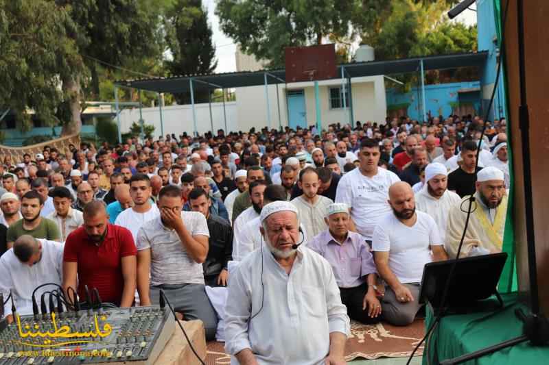 (تحت المقال - 4) - مسيرة ووضع إكليل من الورود على ضريح الجندي المجهول في مخيّم الرشيدية صبيحة عيد الأضحى المبارك