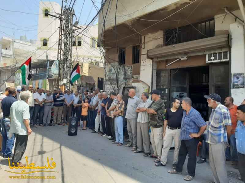 اعتصام جماهيري في مخيّم البرج الشمالي رفضًا لتقصير "الأونروا" بحق شعبنا