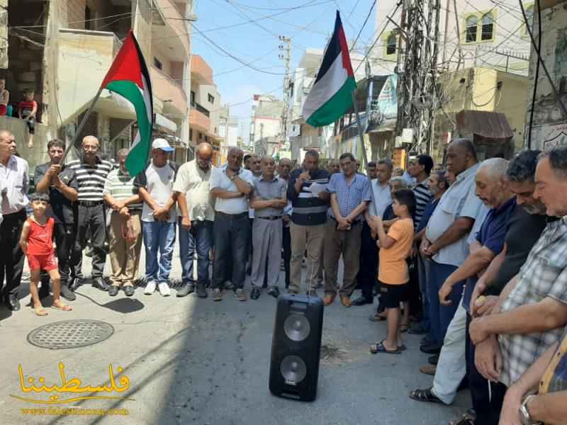 اعتصام جماهيري في مخيّم البرج الشمالي رفضًا لتقصير "الأونروا" بحق شعبنا