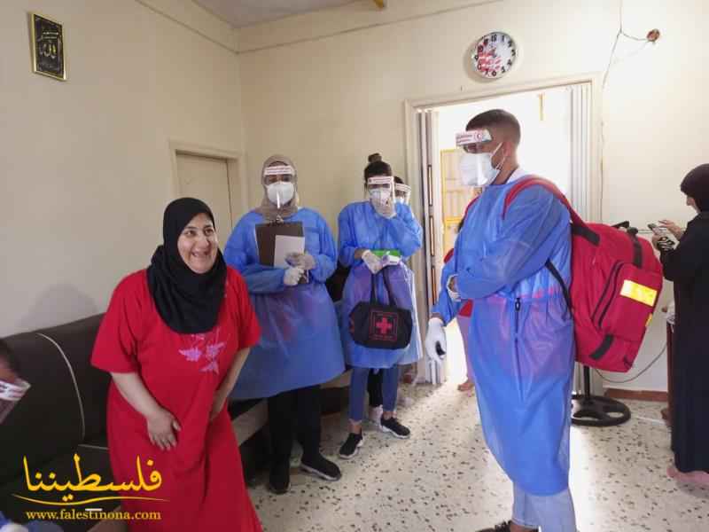 فريق مكافحة "كورونا" التابع لمستشفى  الهمشري يجري فحوصات (PCR) للمخالطين في مخيمات الجنوب