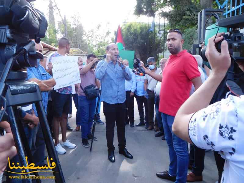 اعتصامٌ حاشدٌ للجان الشعبية والاتحاد العام لطلبة فلسطين في مركز تدريب سبلين للمطالبة بإعادة افتتاح المنامة