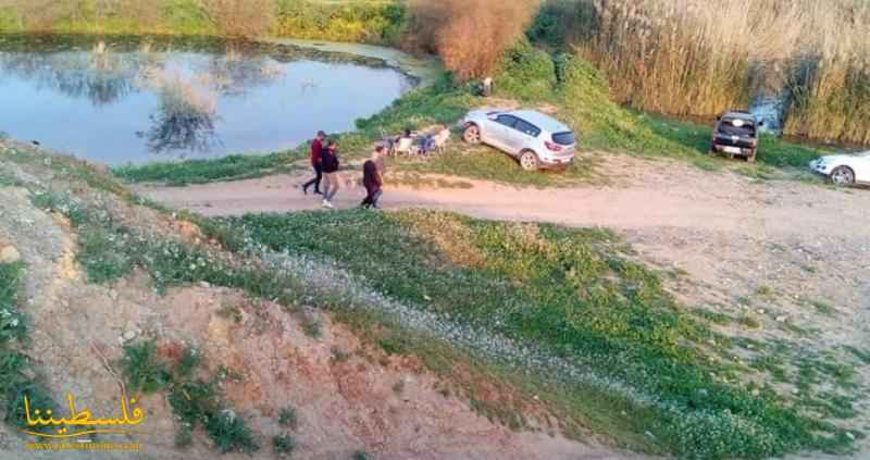 مستوطنون يشرعون بأعمال بناء قرب نبع مياه بالأغوار