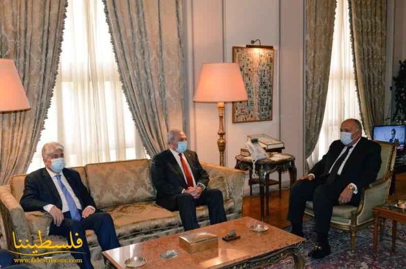 أبو عمرو يطلع وزير الخارجية المصري على آخر المستجدات في فلسطين