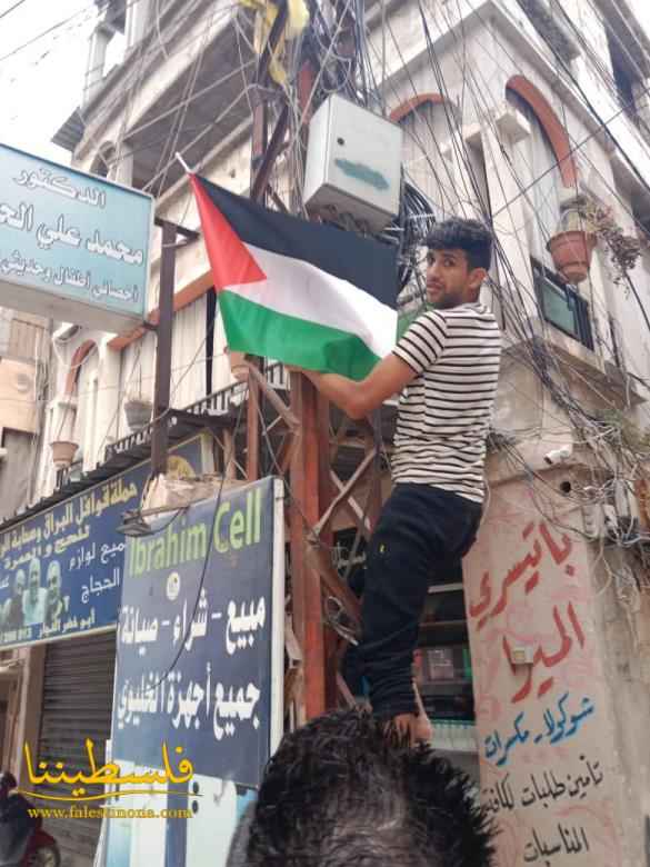 مخيّمات الشمال تتزيّن بالعلَم الفلسطيني إحياءً للذكرى الـ٧٤ للنكبة