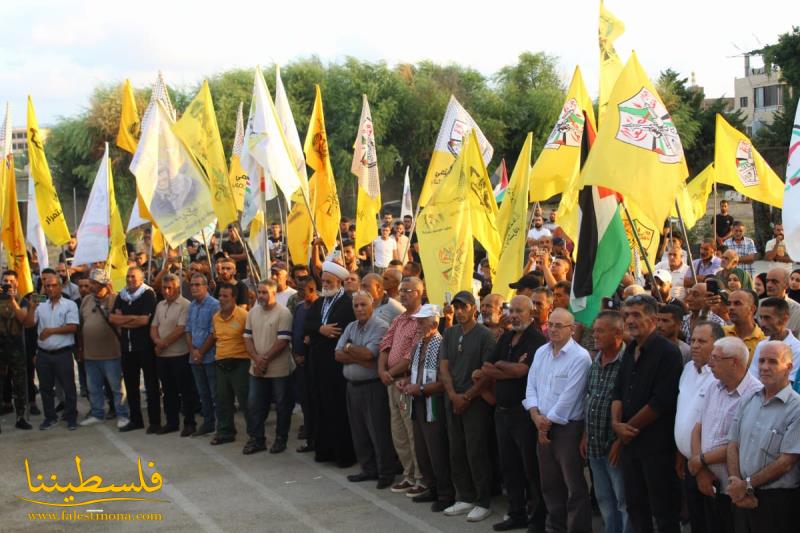 (تحت المقال - 14) - جماهيرٌ غفيرةٌ من أبناء شعبنا يحتشدون في مخيَّم الرشيديَّة دعماً واسنادًا للسَّيد الرَّئيس