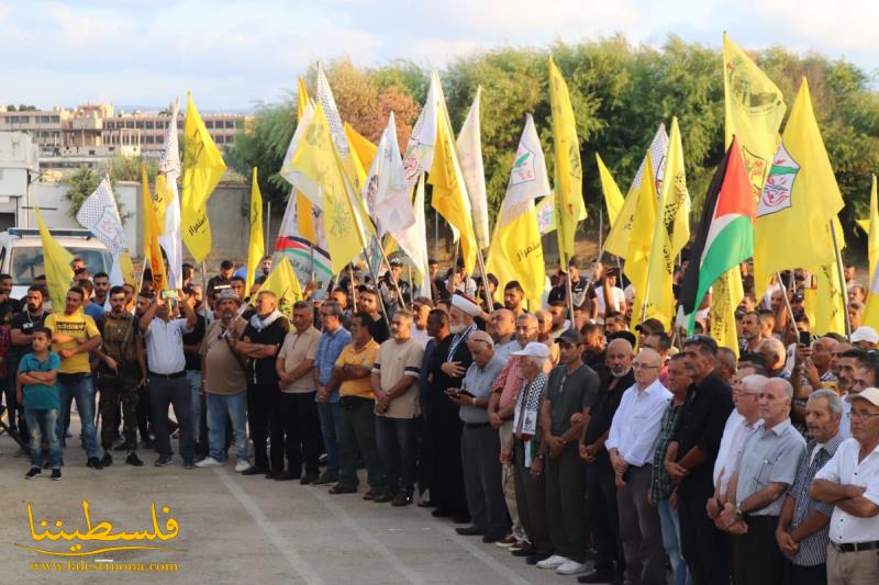 (تحت المقال - 3) - جماهيرٌ غفيرةٌ من أبناء شعبنا يحتشدون في مخيَّم الرشيديَّة دعماً واسنادًا للسَّيد الرَّئيس