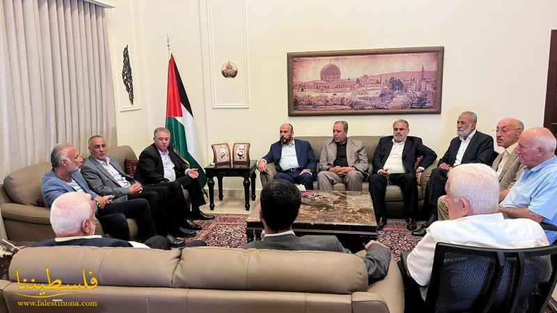 قيادة حركة "فتح" في لبنان تلتقي وفدًا من قيادة حركة "حماس" في سفارة دولة فلسطين
