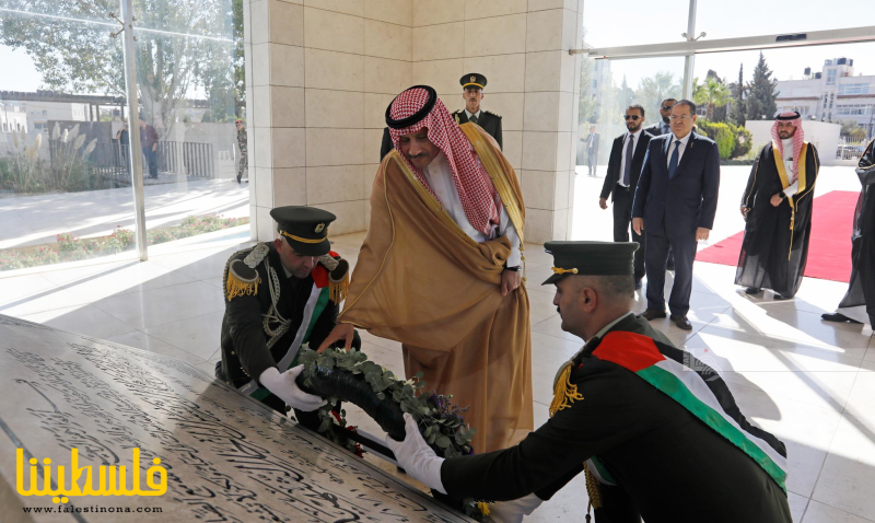 سفير السعودية يضع إكليلاً من الزهور على ضريح...