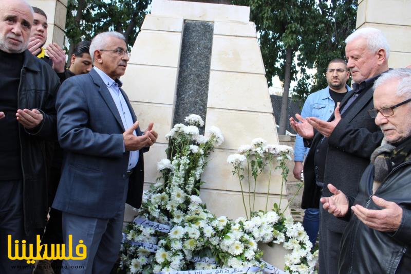 قيادة حركة "فتح" تكلل النصب التذكاري للشهيد معروف سعد في صيدا