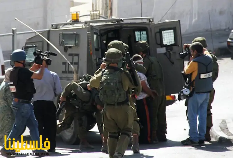الاحتلال يعتقل "20" مواطنًا من الضفة بينهم سيدة وأطفال