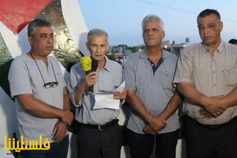 حركة "فتح" تكلل أضرحة الشهداء صبيحة يوم العيد في مخيمات وتجمعات منطقة صور