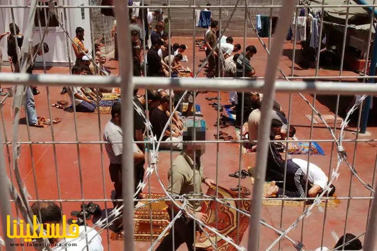 إسرائيل تدرس الإفراج عن "120" أسيرًا بسبب اكتظاظ السجون