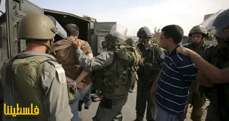 الاحتلال يعتقل "22" مواطنًا من عدة مناطق في الضفة
