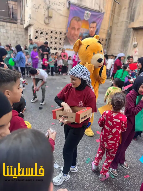 فرقة الكوفية تنظم نشاطًا تراثيًا ترفيهيًا للأطفال النازحين في ...