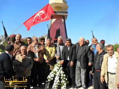 الشعبية تزور أضرحة الشهداء في مخيم عين الحلوة