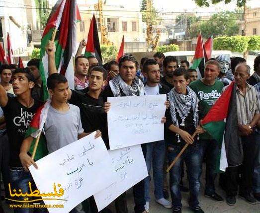 (تحت المقال - 2) - تجمع شبابي لبناني - فلسطيني في مدينة صور لدعم غزة