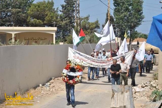 (تحت المقال - 3) - "فتح" تشارك جبهة النضال بوضع أكاليل الزهور على ضريح الجندي المجهول في عين الحلوة