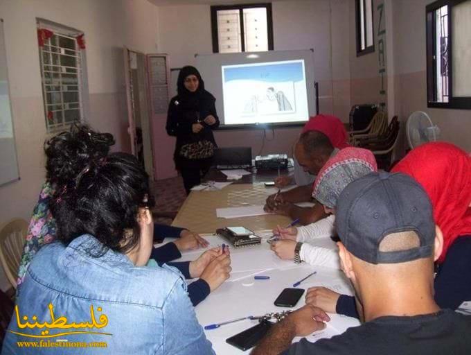 ورشـة تدريبية في عين الحلوة بـدورالواسطة كوسيلة لتفادي النزاعات