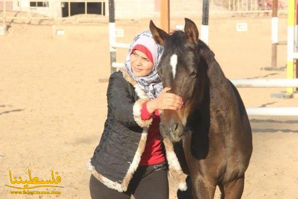 تتقن عدة لغات: الحايك تحدت الواقع.. فاكتسبت العديد من المواهب