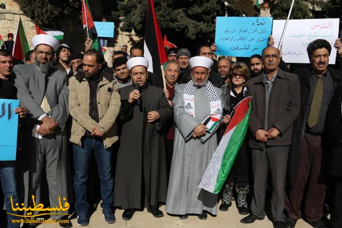 (تحت المقال - 3) - وقفةٌ حاشدةٌ في بعلبك تضامنًا مع القدس