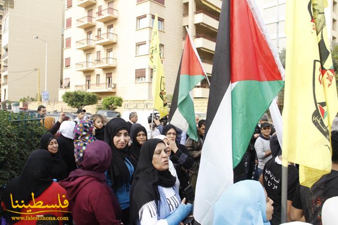 وقفةٌ تضامنيةٌ للتِّيار الشَعبي لدعم قضية فلسطين في بيروت