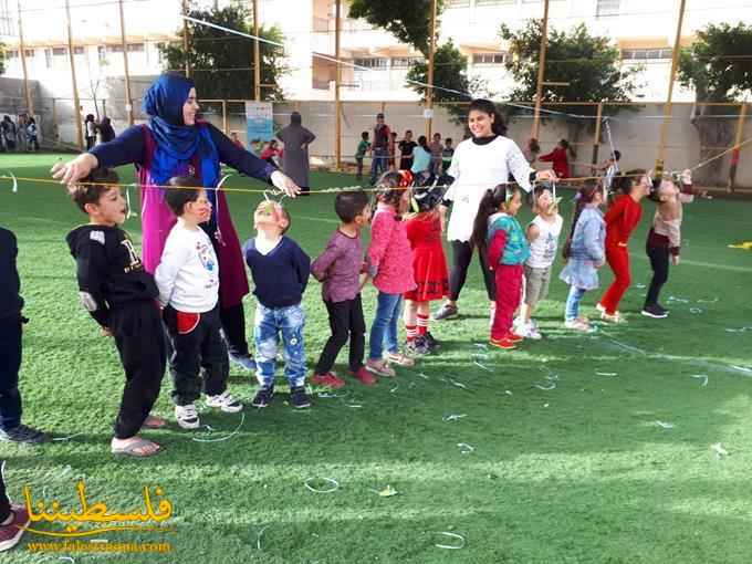 (تحت المقال - 2) - مراكـز التَّدعيـم الدراسي في الإتحاد العام للمرأة الفلسطينيَّة تُنهي احتفالاتها بعيدي الطفل والأم في مخيمات الجنوب