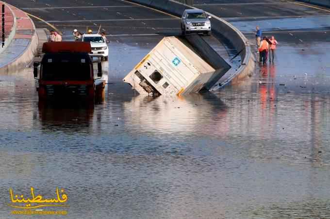 استقالة واعتذار من وزير الأشغال الكويتي إثر موجة الأمطار الغزیرة