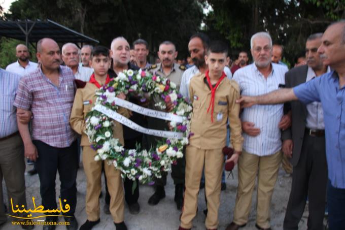 (تحت المقال - 5) - فصائل منظمة التحرير الفلسطينية تنظم مسيرةً في مخيم عين الحلوة وتكلل أضرحة الشهداء