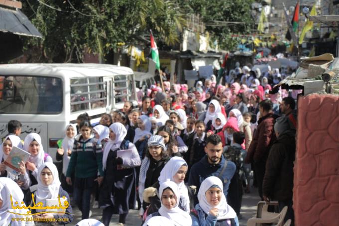 (تحت المقال - 7) - طلّاب مدارس "الأونروا" في عين الحلوة يخرجون في تظاهرة رفضًا لـ"صفقة القرن"