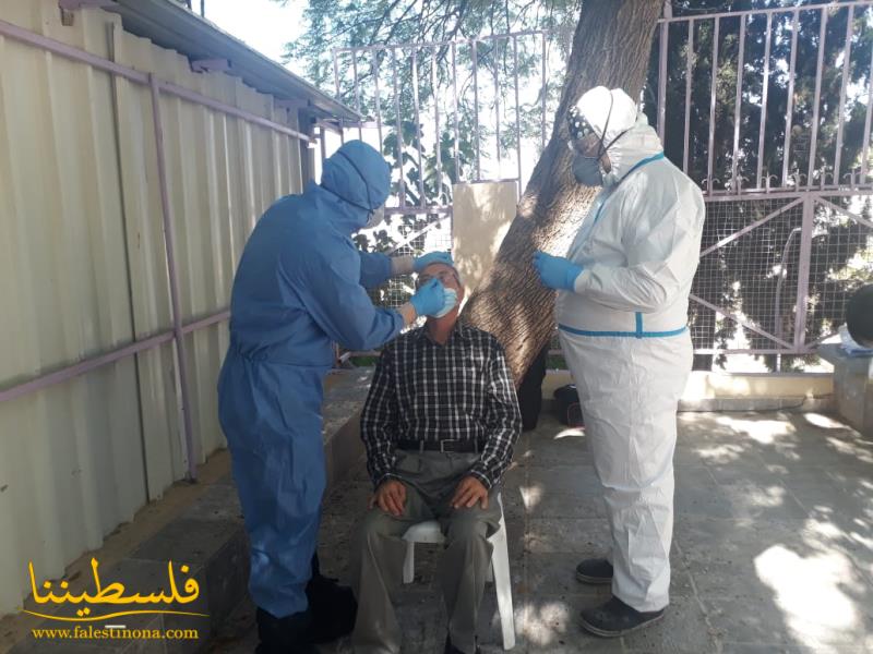 جمعية الهلال الأحمر تُجري فحوصات (PCR) في مخيّم الميّة وميّة لمخالطي مصابين بـ"كورونا"