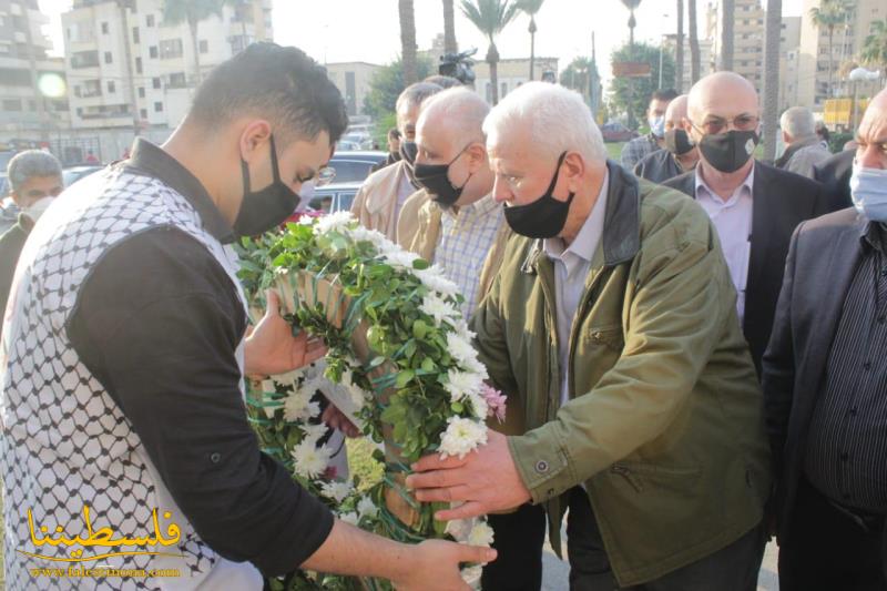 (تحت المقال - 24) - "فتح" تُكلِّل بالورود النّصب التذكاري لشهداء مدينة صيدا بمناسبة يوم الشهيد الفلسطيني