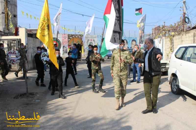 (تحت المقال - 2) - حركة "فتح" تُكلّل بالورد النّصب التذكاري في مقبرة الشهداء في عين الحلوة