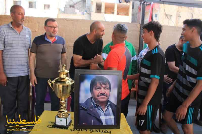 (تحت المقال - 9) - الأنصار - عين الحلوة بطل كأس المرحوم الحاج حسني بركات الجشي لكرة القدم