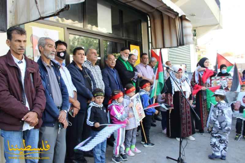 (تحت المقال - 3) - الاتحاد العام للمرأة الفلسطينية ينظمُ وقفةً تضامنيةً في مخيّم الرشيدية