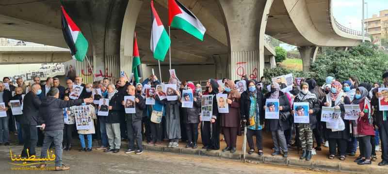 الشبكة العالمية تتضامن مع الأسرى والمعتقلين الفلسطينيين أمام الإسكوا في بيروت