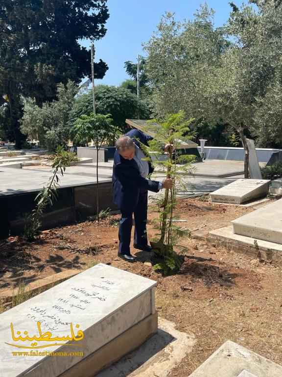 (تحت المقال - 1) - حملة تشجير جديدة في مثوى شهداء الثورة الفلسطينية في بيروت وفاءً للشهداء وذويهم