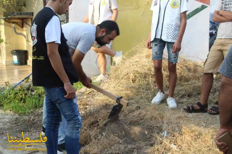 (تحت المقال - 8) - المكتب الطلابي يطلق حملة تشجير في مخيمات صور إحياءً لذكرى ميلاد الشهيد القائد الرمز ياسر عرفات