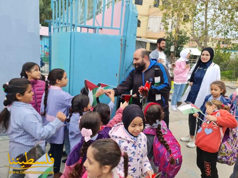 حملة لرفع العلم الفلسطيني في المدارس بمناسبة اليوم العالمي للتضامن مع الشعب الفلسطيني