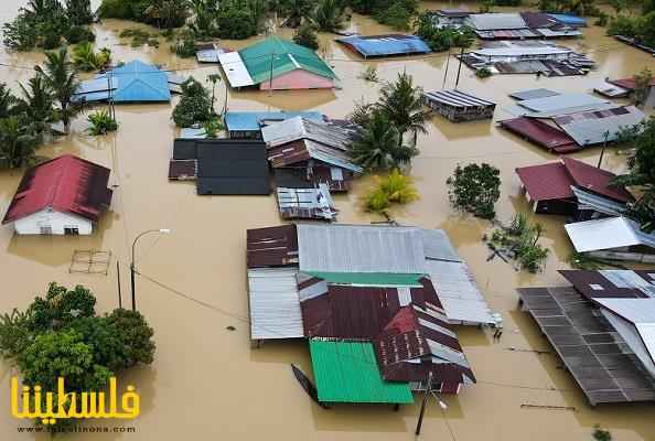 فيضانات في جنوب ماليزيا تجبر 40 ألفا على الفرار من منازلهم